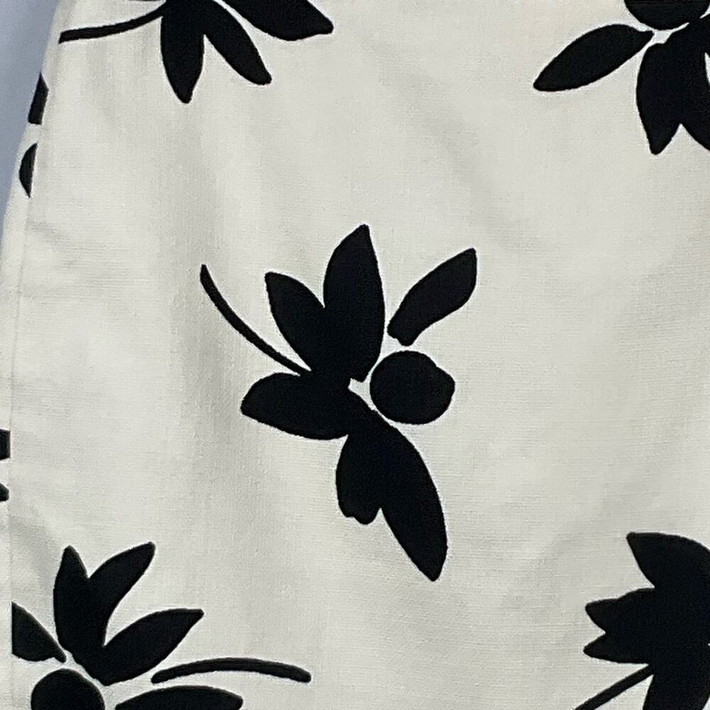 J CREW Pencil Skirt Floral Print sz 8 White Black Poppy Art Woven Preppy Modern - Picture 3 of 11